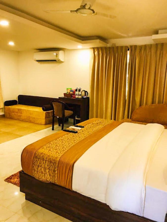 De Falcon Goa Beach Resort كاندولِم المظهر الخارجي الصورة